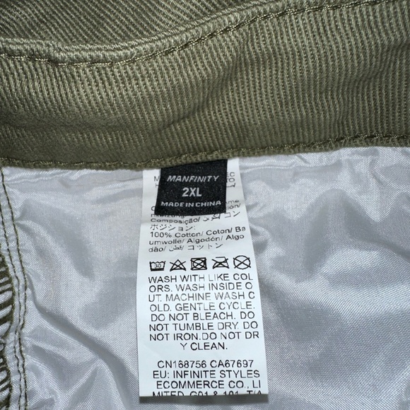 NWOT Manfinity Ribbed Shorts - Picture 3 of 3